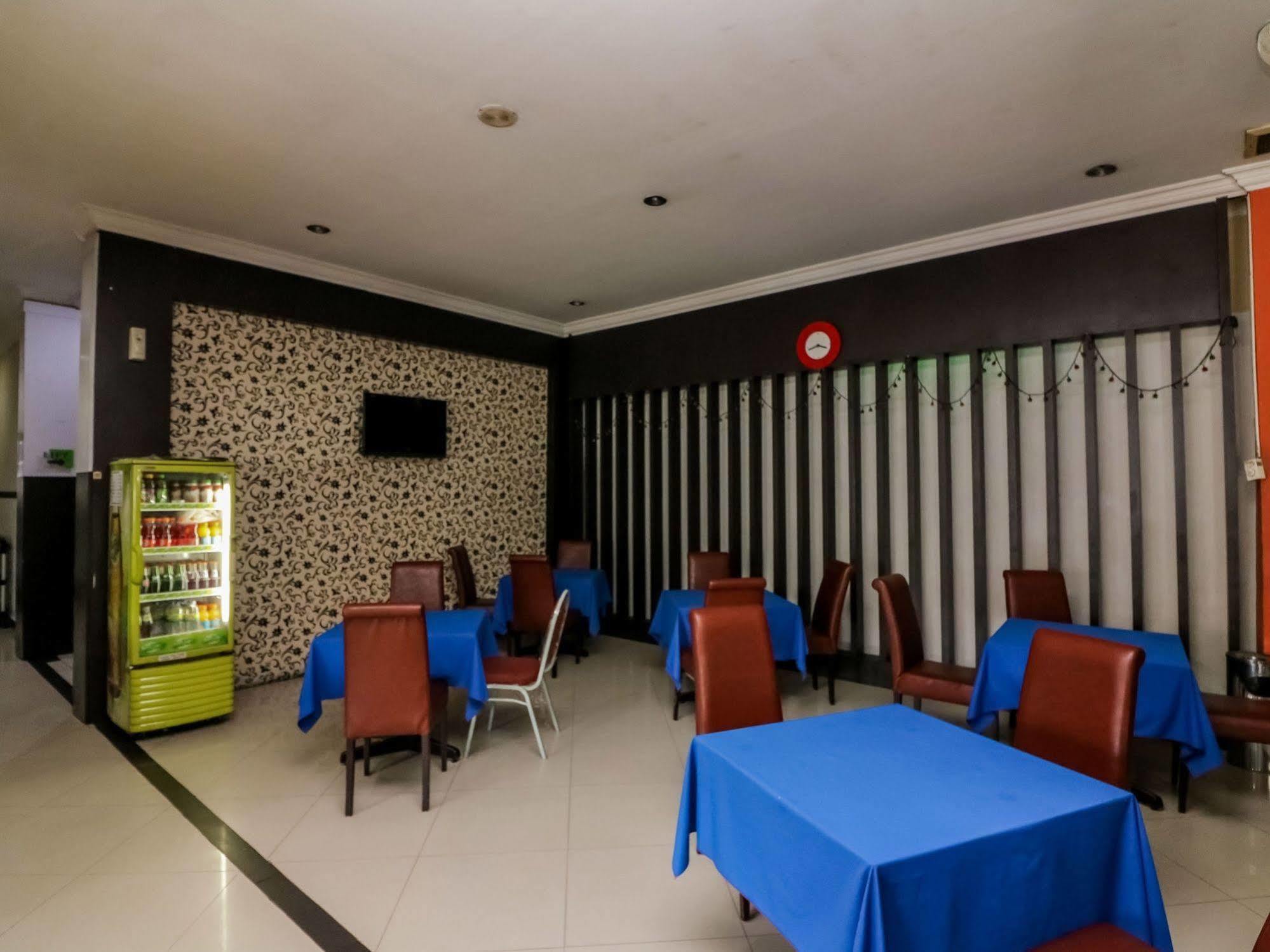 Hotel Nida Nagoya Hill Mall Ferry Pekanbaru